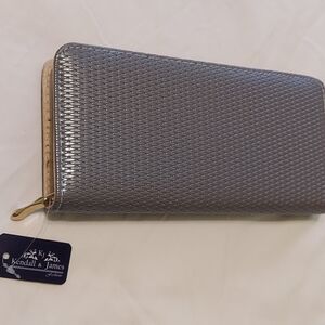 Kendall & James Fashions Gray Clutch Wallet Zipper Closure with Compartments NWT